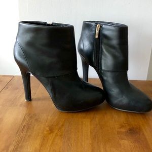 Jessica Simpson Addey Platform Heel Bootie Black
